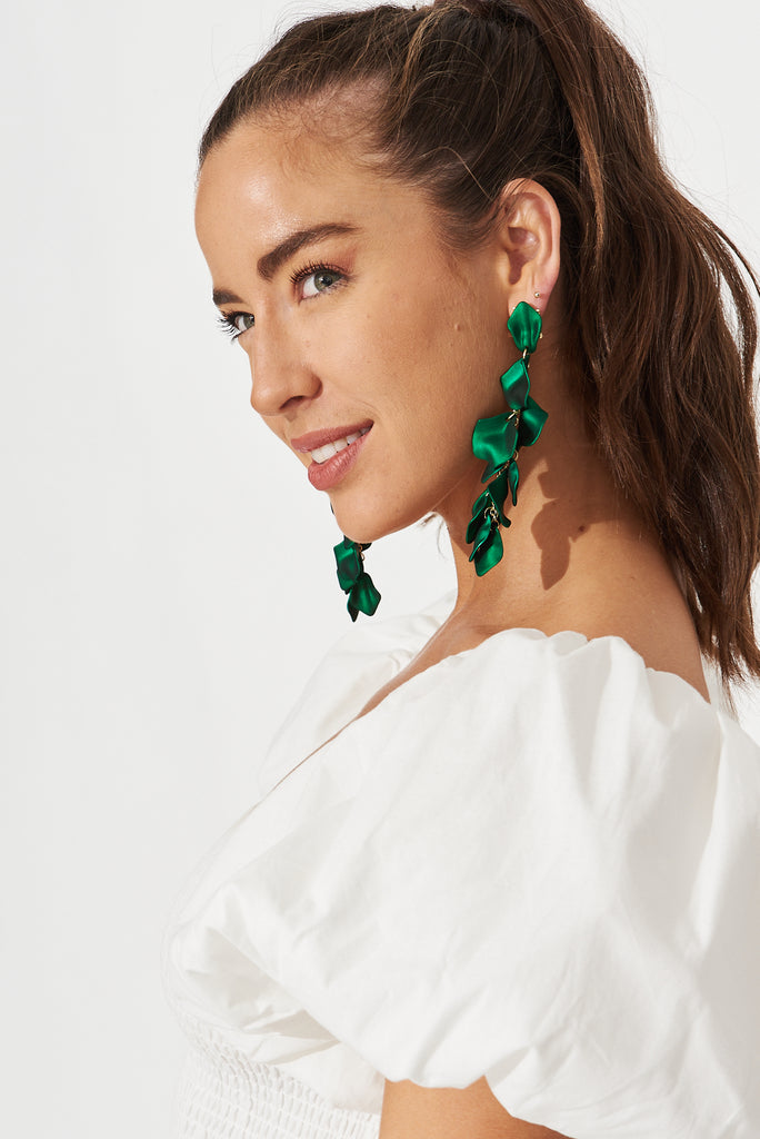 August + Delilah Ante Drop Earrings In Emerald - side