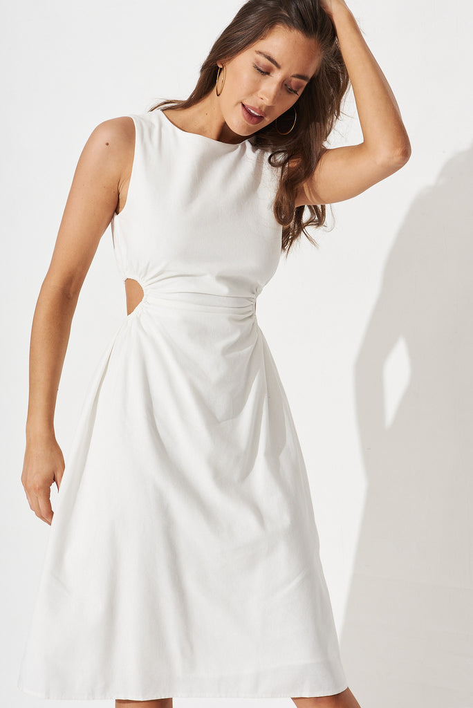 Kourtnie Mid Dress In White Linen Blend - front