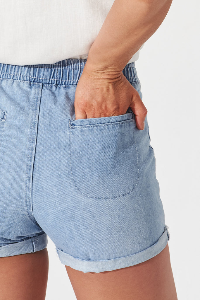 Grenoble Shorts In Denim - detail