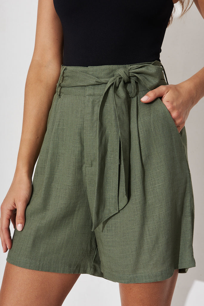 Unhooked Shorts In Khaki Linen Blend - detail