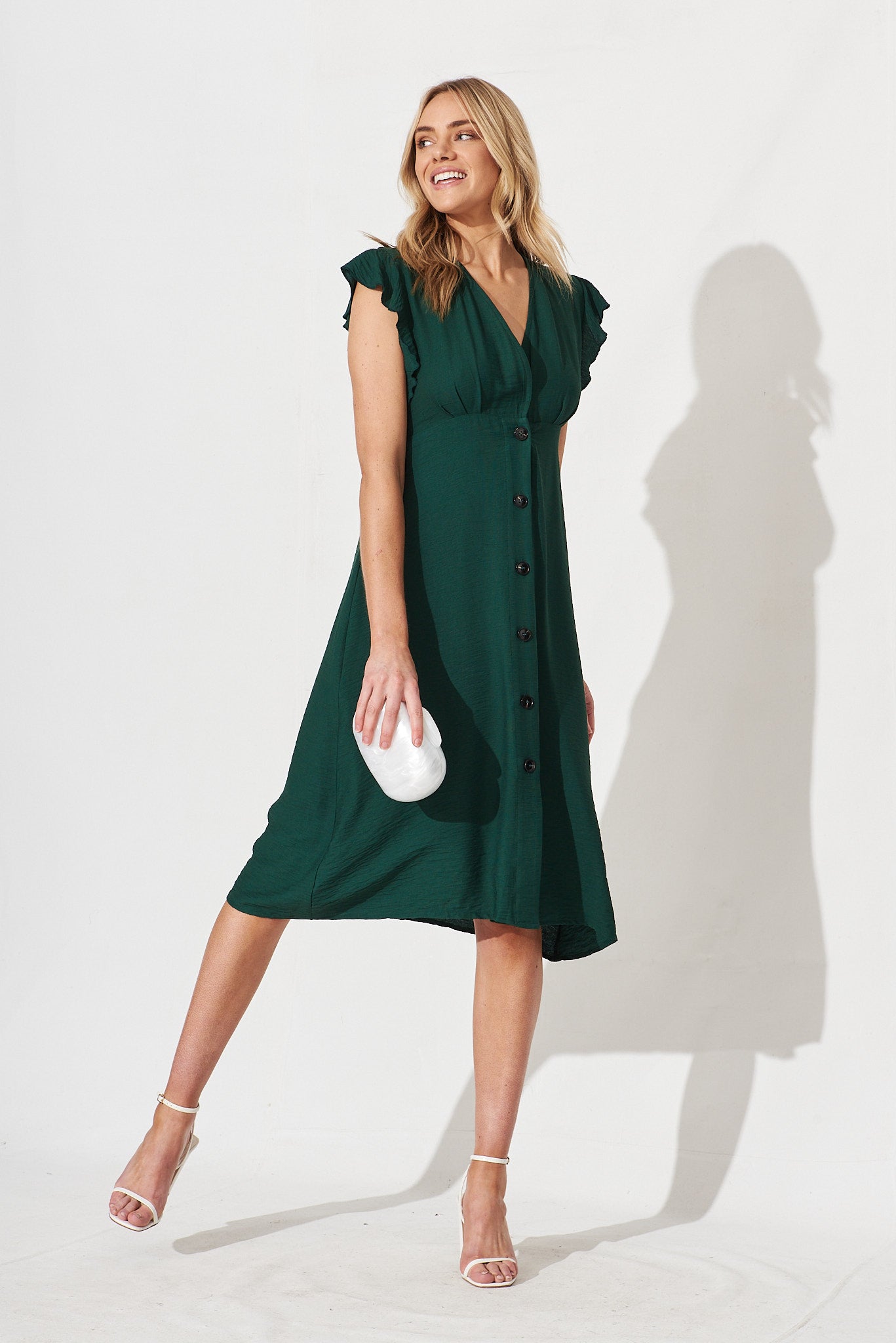 Chica Dress In Emerald Linen Blend - full length