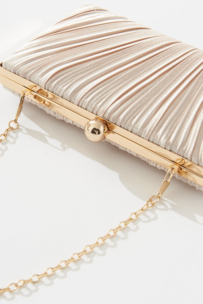 August + Delilah Amina Clutch Bag In Gold - detail 