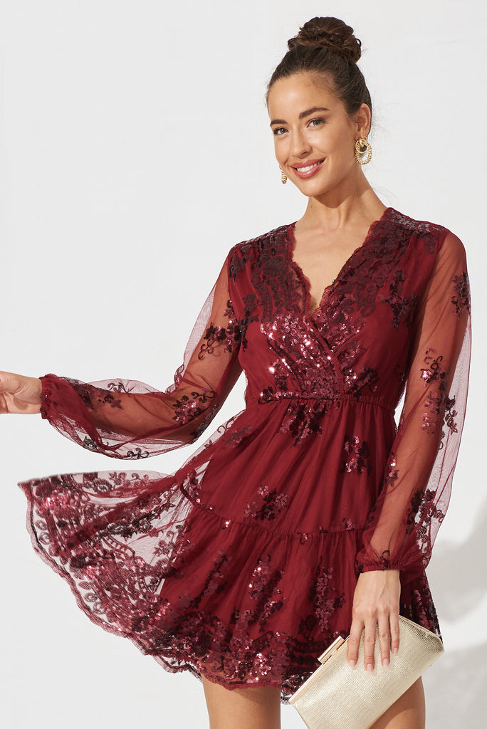 Iconic Sequin Dress In Wine - front