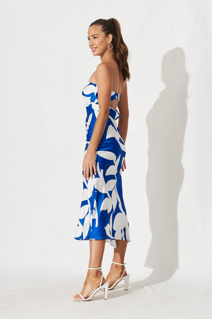 Lucia Midi Dress In Blue With White Leaf Print - side