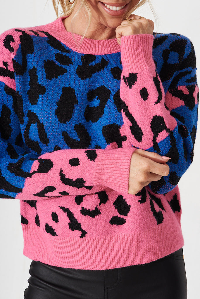 Shona Knit In Multi Blue And Pink Leopard Wool Blend - detail