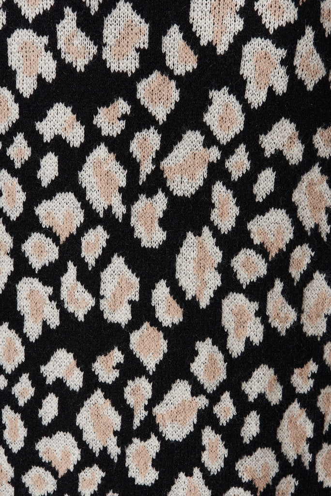 Langdon Knit Cardigan In Black Leopard Wool Blend - fabric