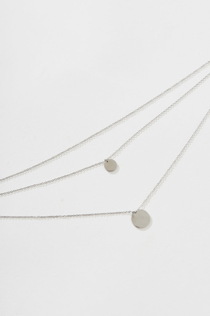 August + Delilah Raindrops Layered Necklace In Silver - detail