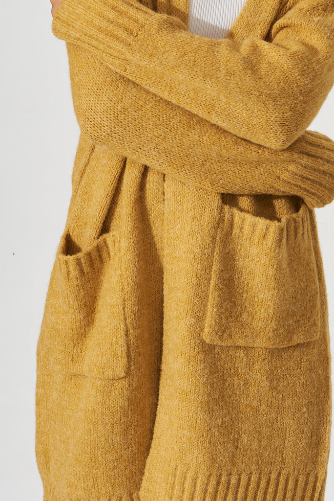 Colindale Knit Cardigan In Mustard Wool Blend - detail