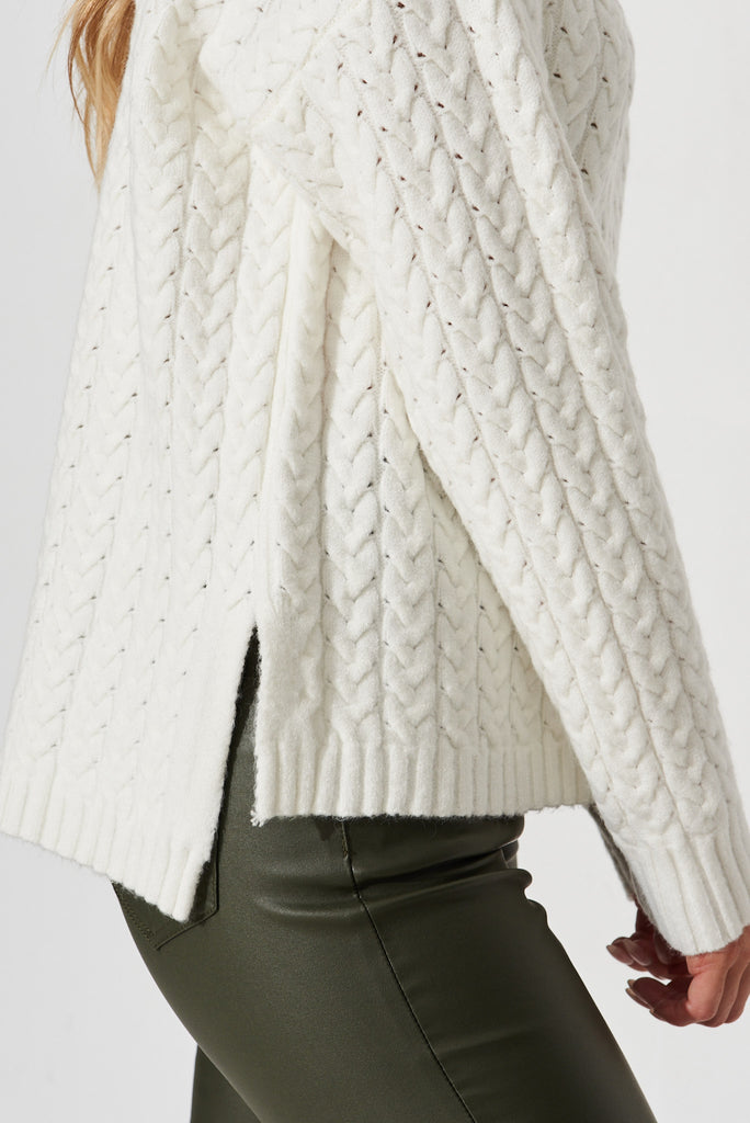 Elstow Knit In White Wool Blend - detail