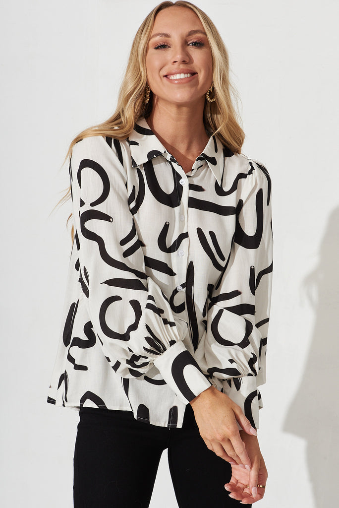 Mackay Shirt In White With Black Print Linen Blend - front