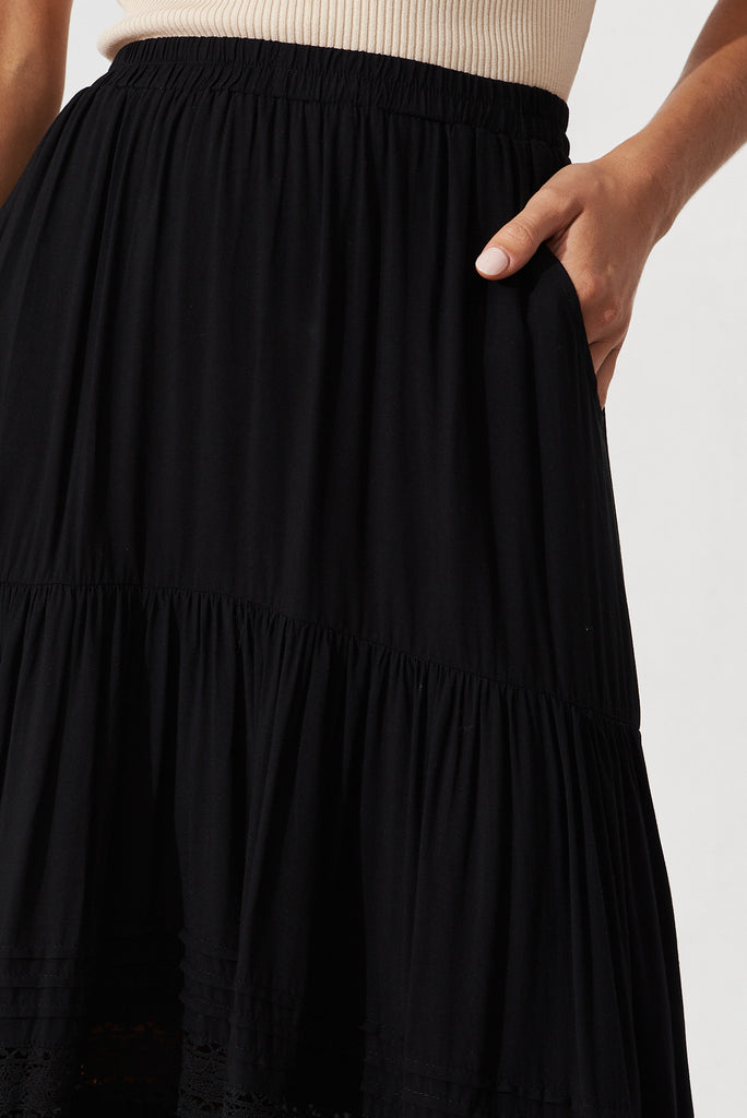 Poinsettia Maxi Skirt In Black - detail