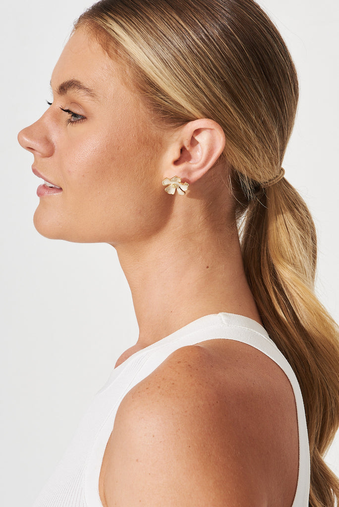 August + Delilah Annecy Stud Earrings In Light Beige With Gold - side