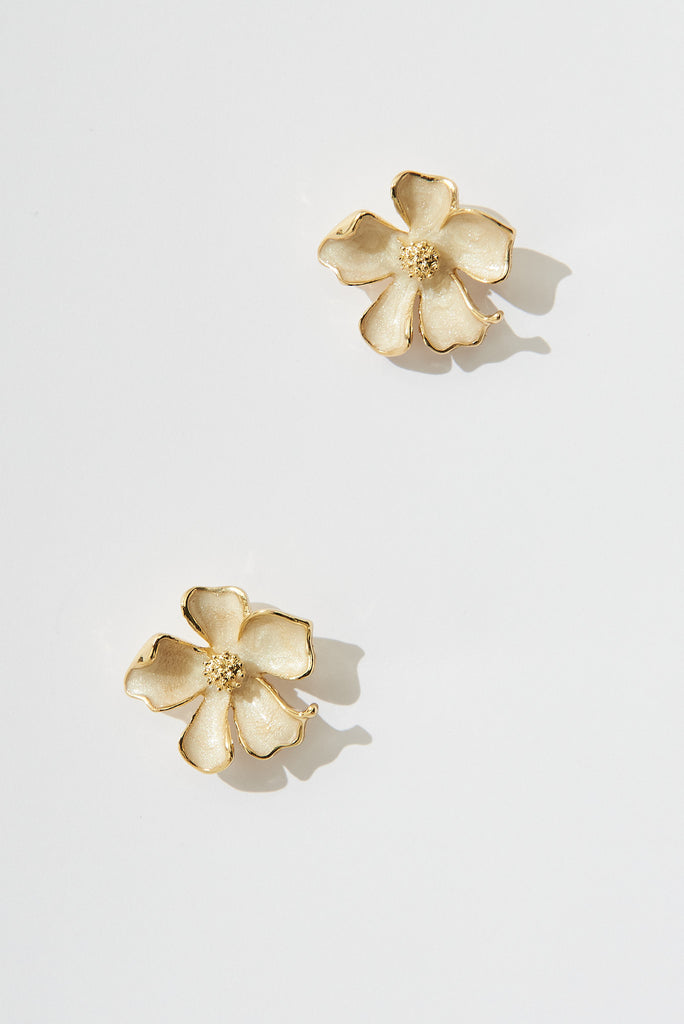 August + Delilah Annecy Stud Earrings In Light Beige With Gold - front