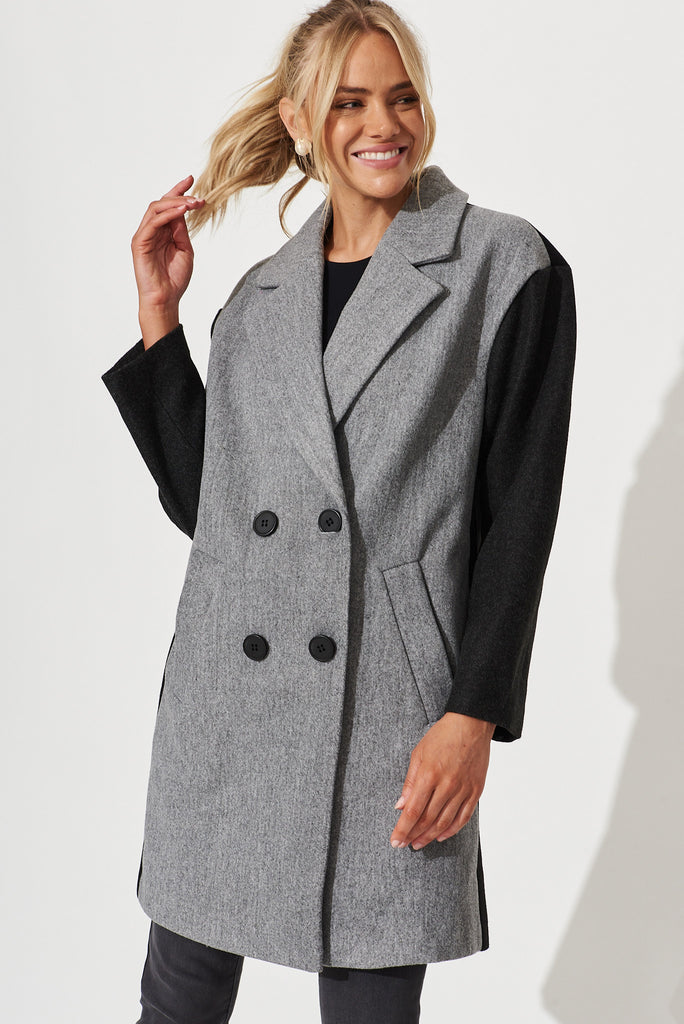 Moana Coat In Grey With Black Colourblock - front