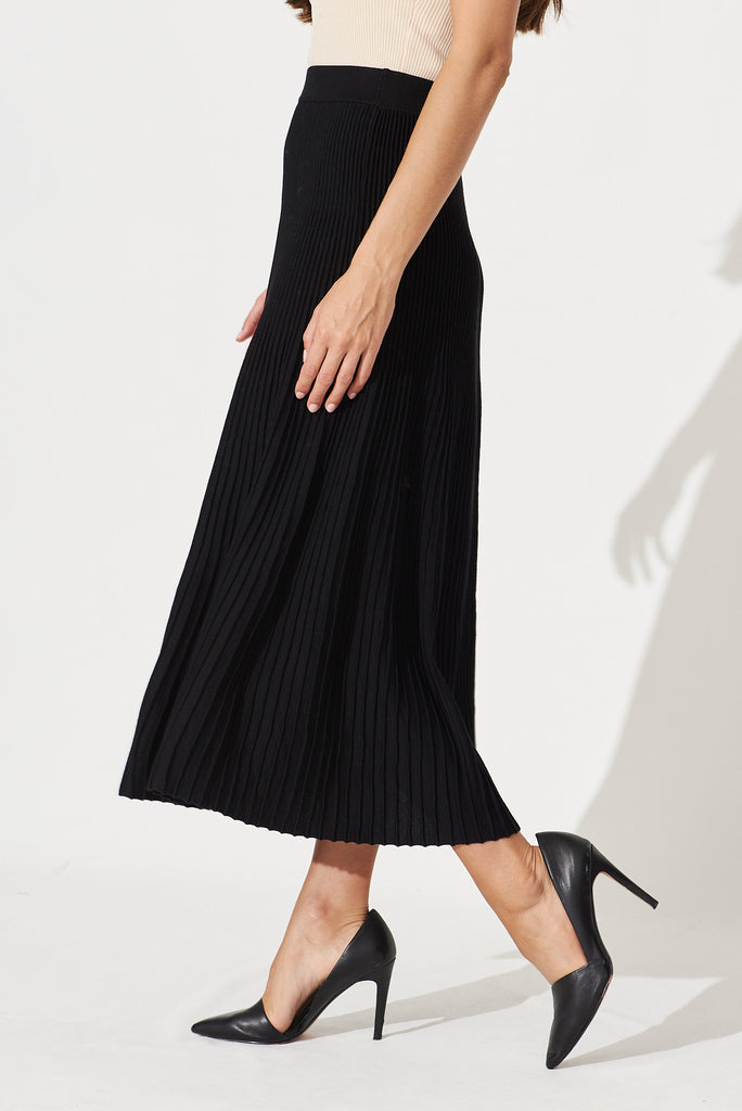 Honeycup Knit Skirt In Black Cotton Blend - side