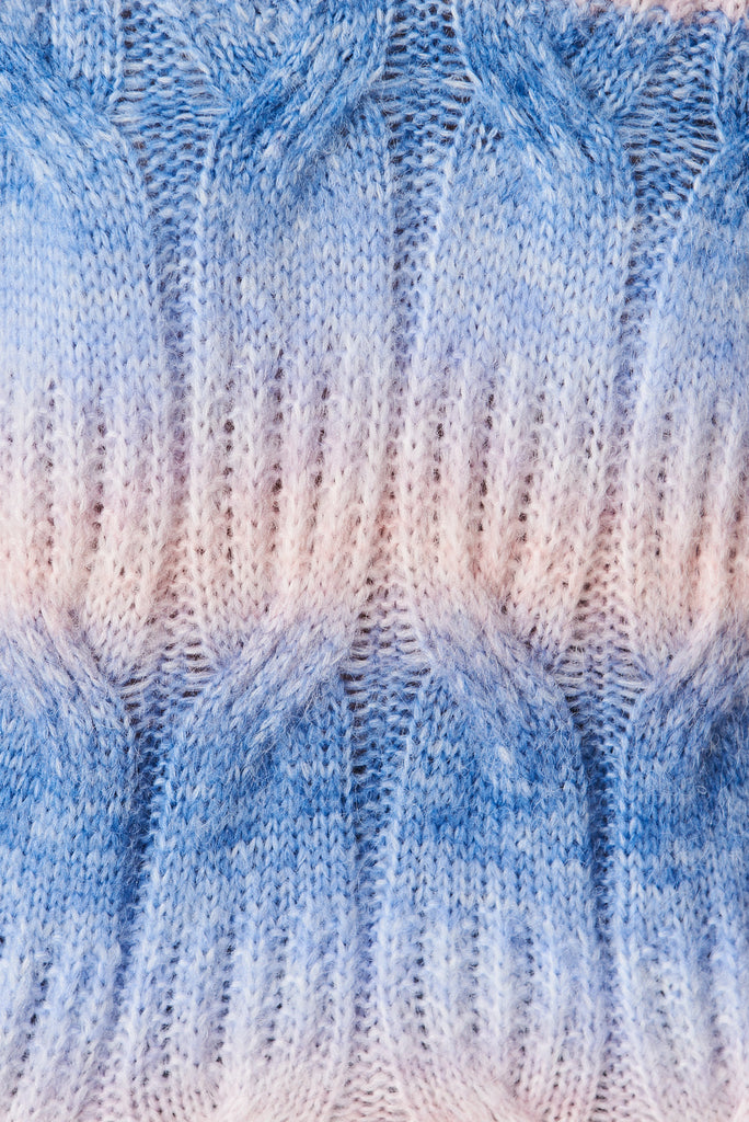 Putria Cable Knit In Blue With Pink Wool Blend - fabric