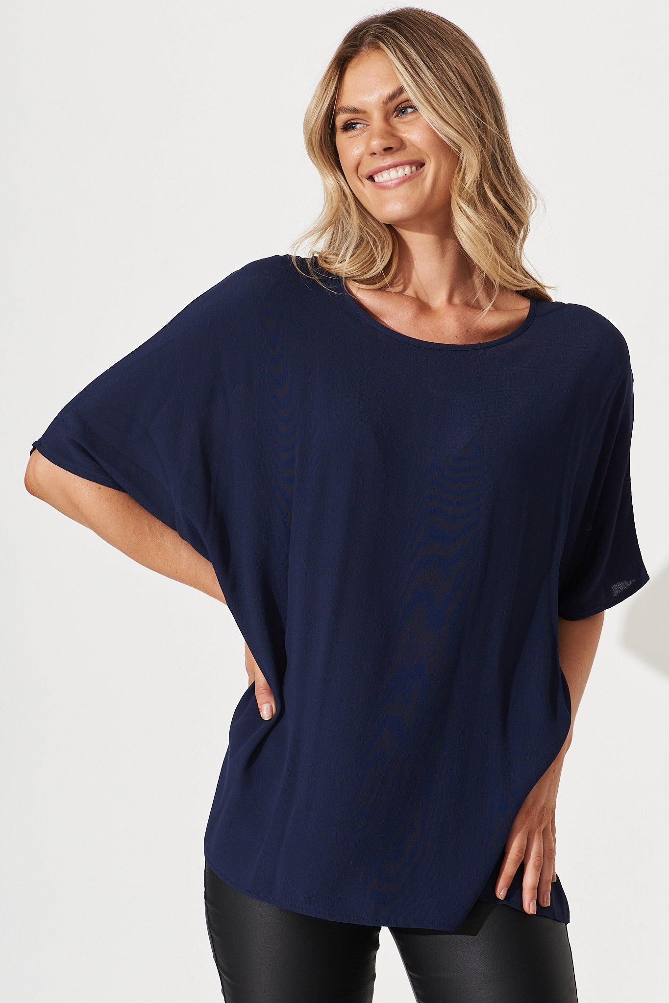 Cathia Top In Navy - front