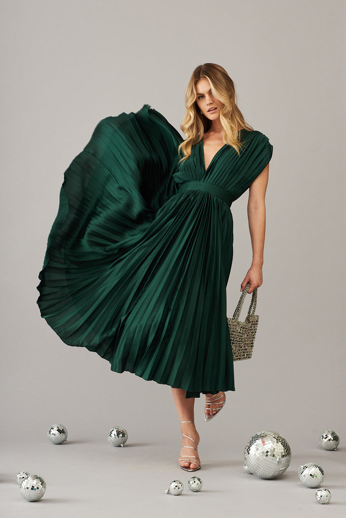 Anetta Midi Dress In Pleated Emerald Satin
