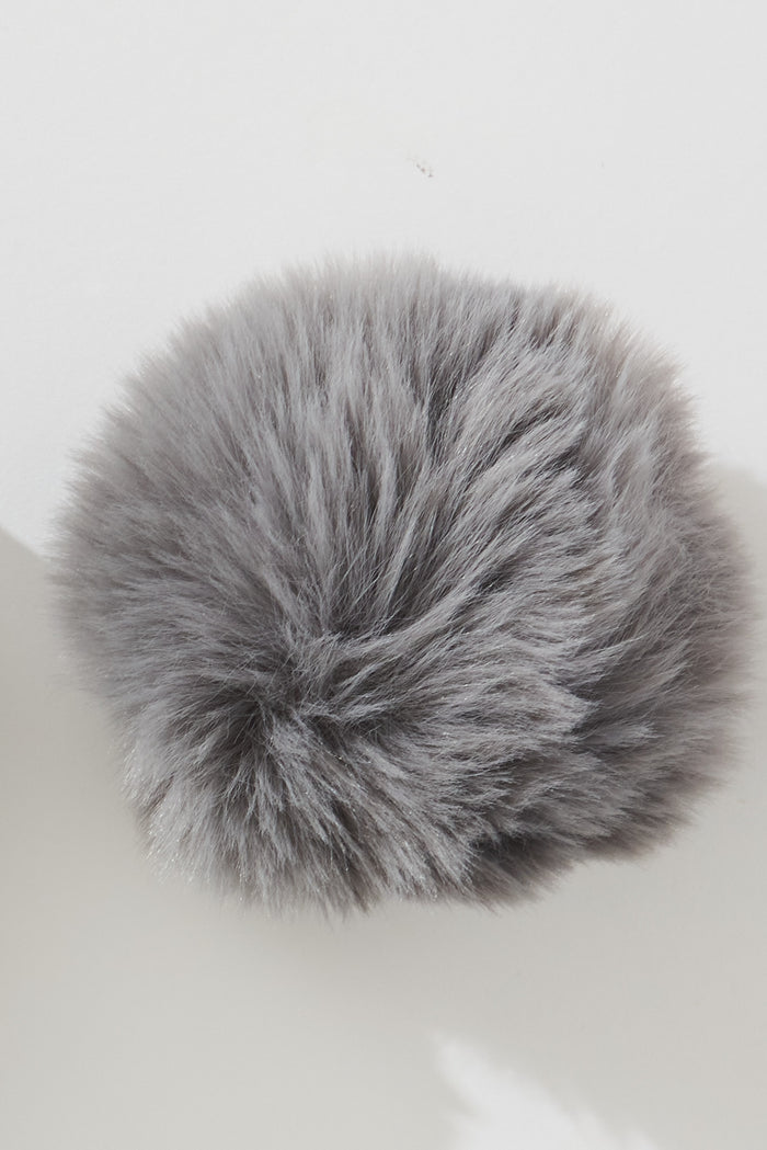 August + Delilah Figuera Knit Beanie In Grey Sequin - detail