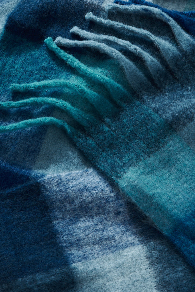 August + Delilah Brooklyn Knit Scarf In Multi Dark Blue Check - fabric