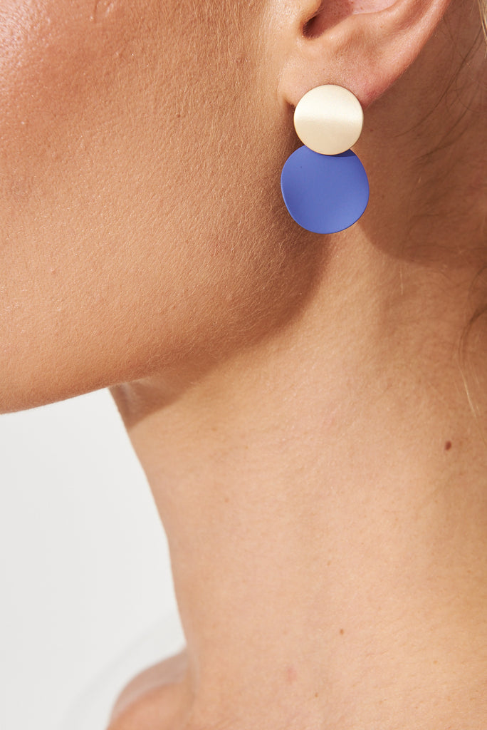 August + Delilah Gloria Earrings In Cobalt Blue - detail