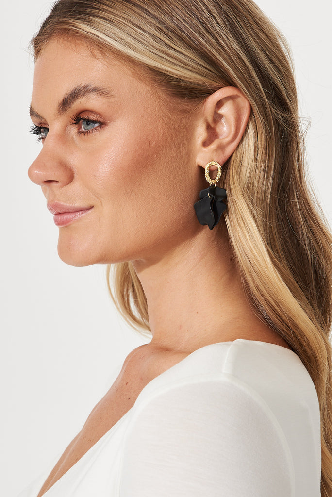 August + Delilah Gallant Earrings In Black - side