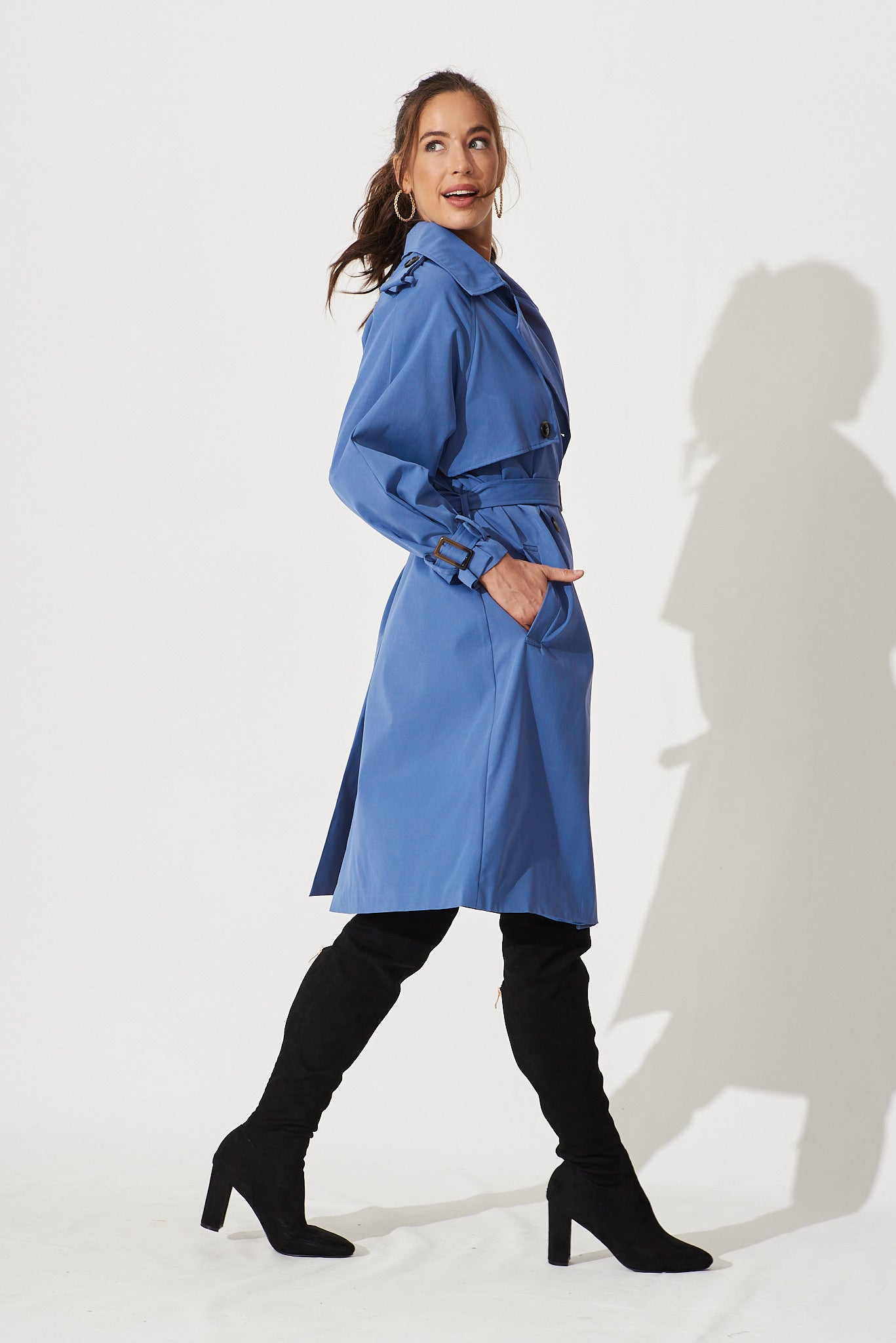 Trainor Trench Coat In Blue - side