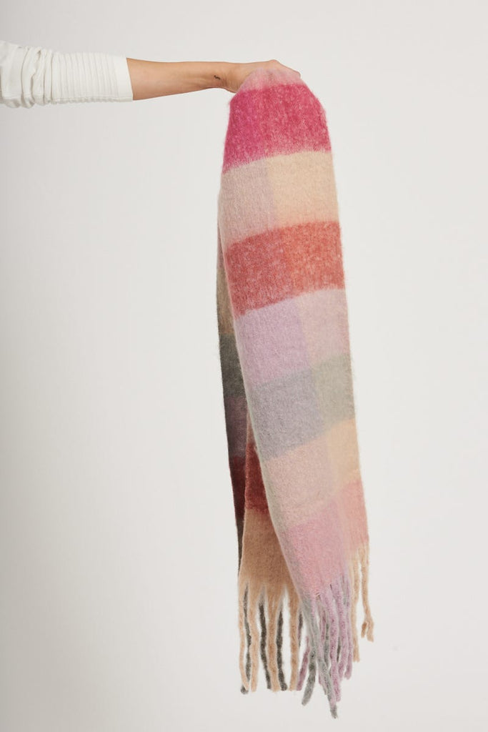 august + delilah Brooklyn Oversized Knit Scarf In Pink And Grey Checkerprint